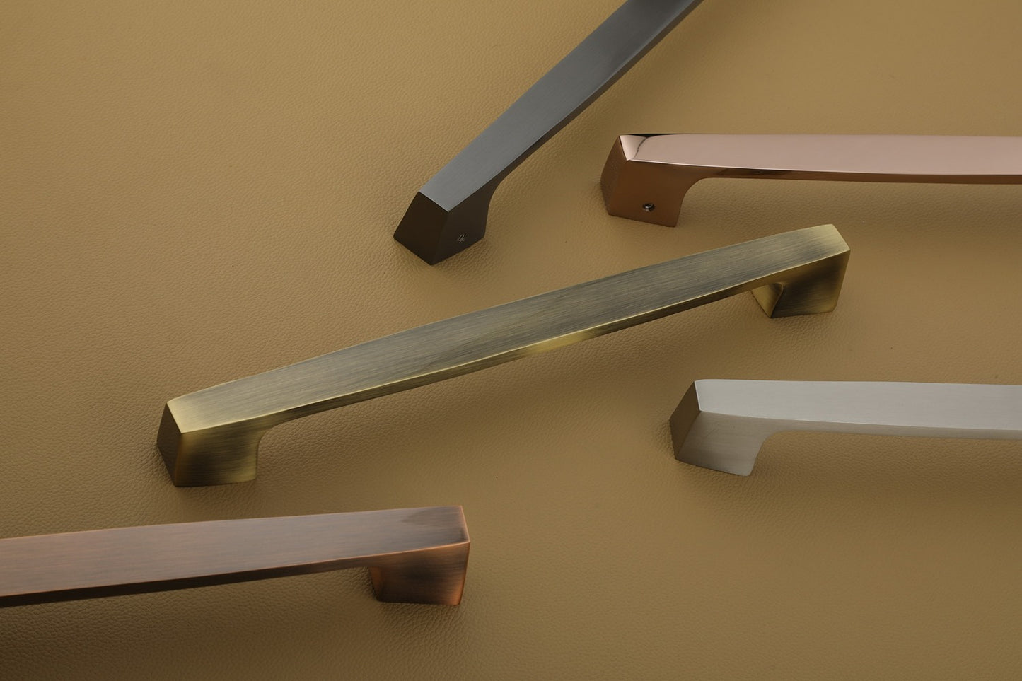 Brass Cabinet Handle – Code B0-016(1)