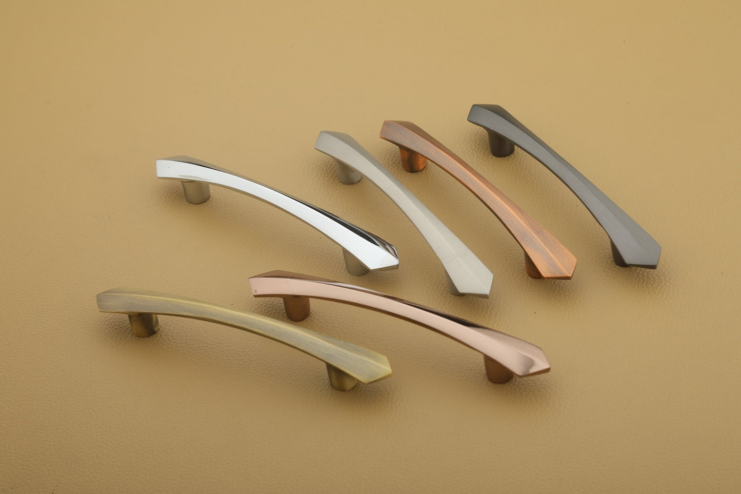 Brass Cabinet Handle – Code B0-016(18)